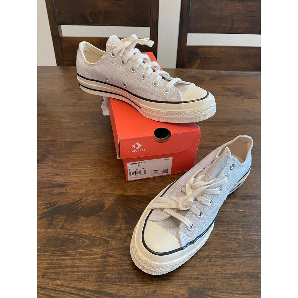 NIB Converse Chuck 70 Ox Size 9 Women / 7 Men - Low Tops